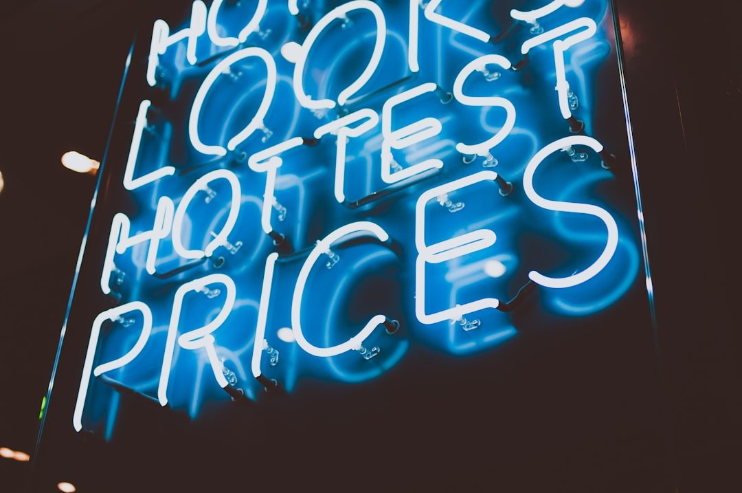 ホームページ保守費用の相場と内訳を解説